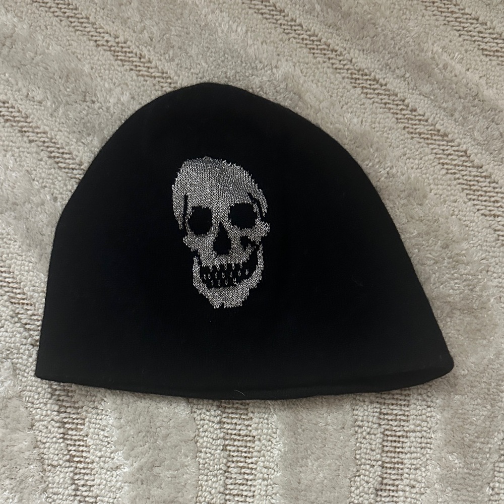 Skull Cashmere Black Hat with Metallic Skull